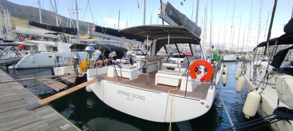 Yacht BENETEAU - Oceanis 54 "Spring Song"