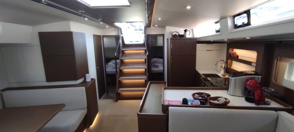 Yacht BENETEAU - Oceanis 54 "Spring Song"