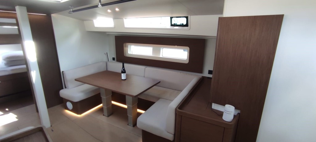 Yacht BENETEAU - Oceanis 54 "Spring Song"