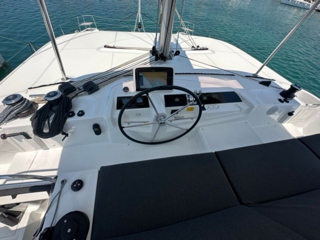 Yacht LAGOON - 46 "Mira"
