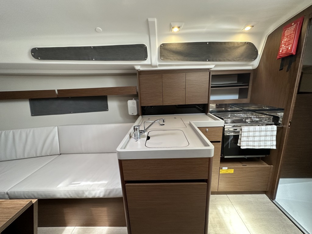 Yacht BENETEAU - Oceanis 34.1 "Aria"