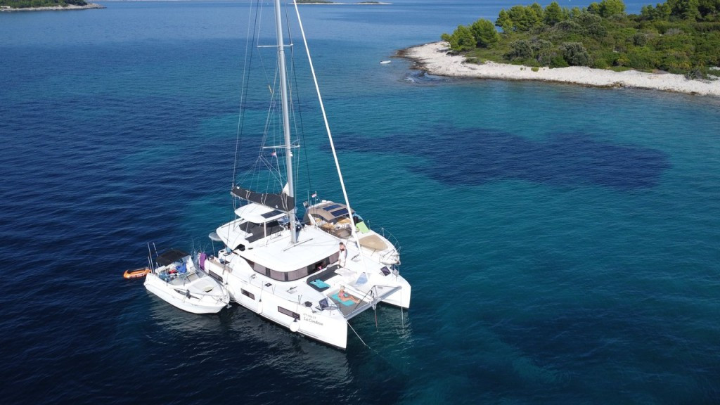 Yacht LAGOON - 46 "La Condesa"