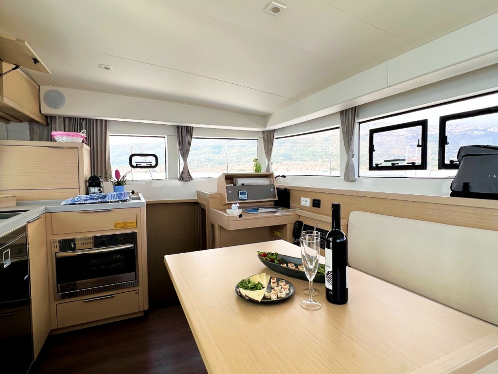 Yacht LAGOON - 40 "Twice as nice"