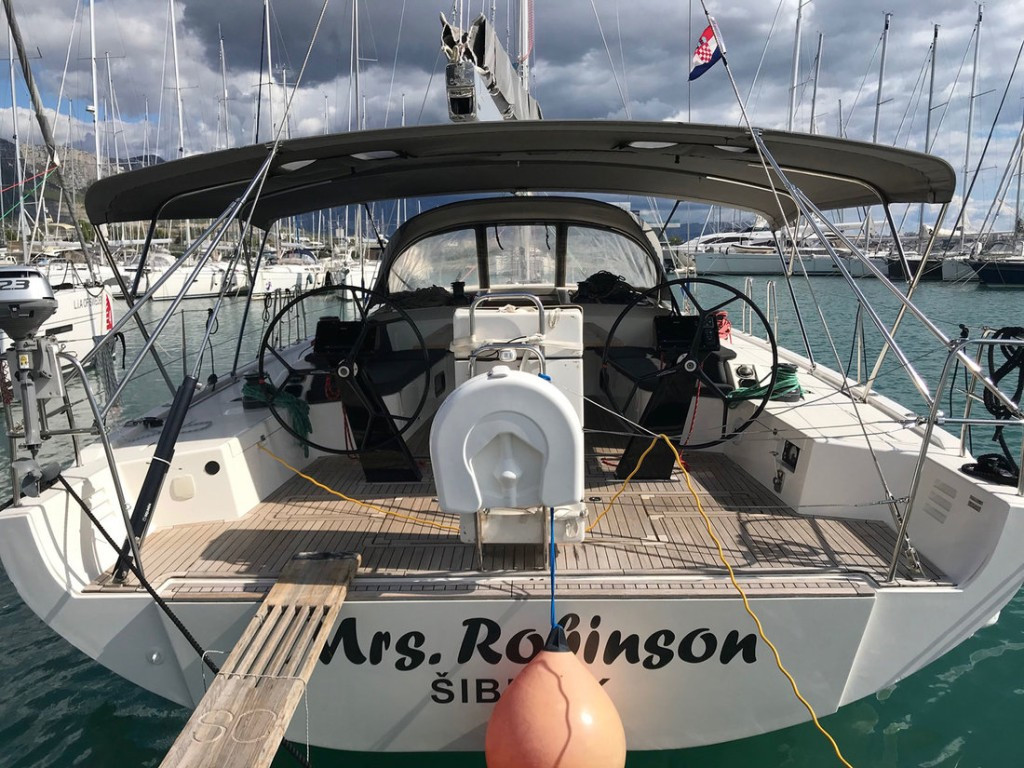 Yacht MORE - 55 "Mrs. Robinson"