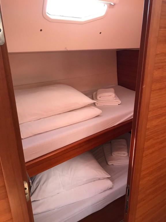 Yacht MORE - 55 "Mrs. Robinson"