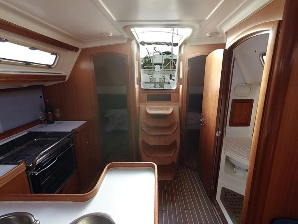 Yacht ELAN - 40 "Planika"