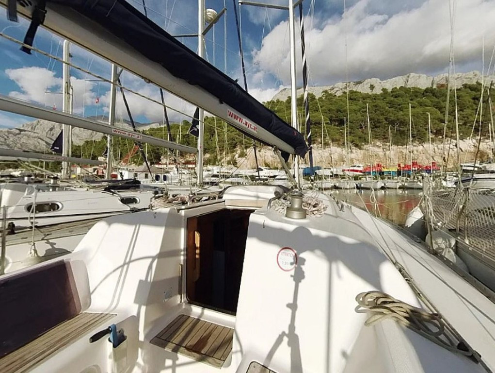 Yacht ELAN - 40 "Planika"