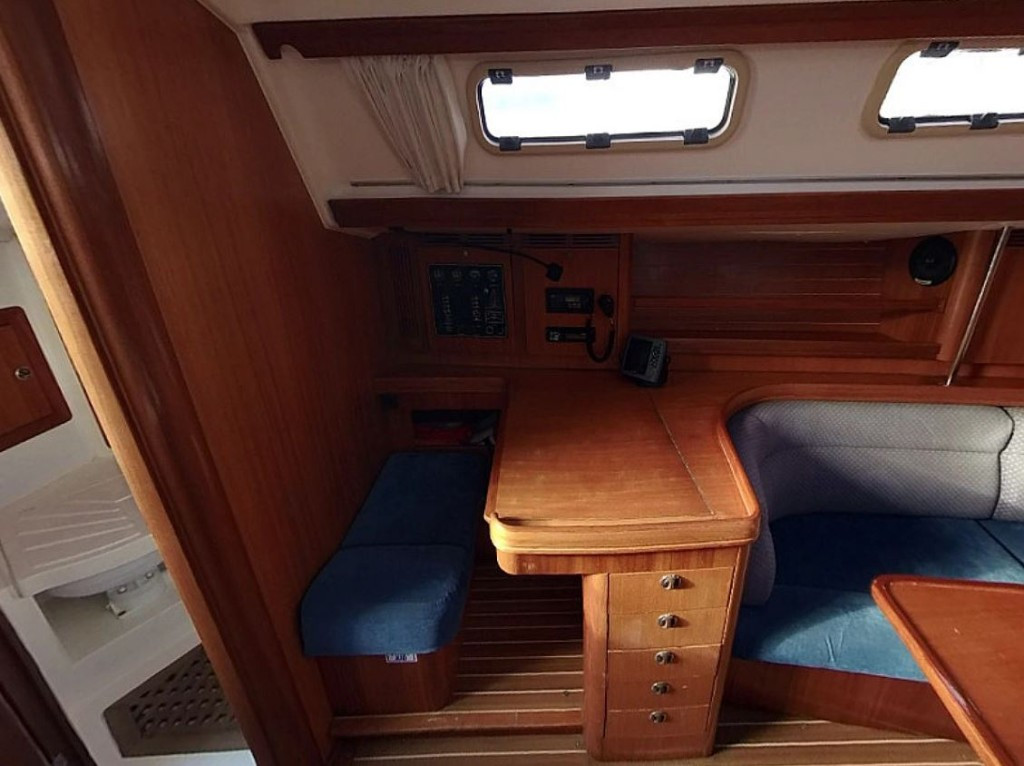 Yacht ELAN - 40 "Planika"