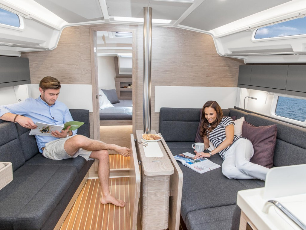 Yacht HANSE - 388 "#1"