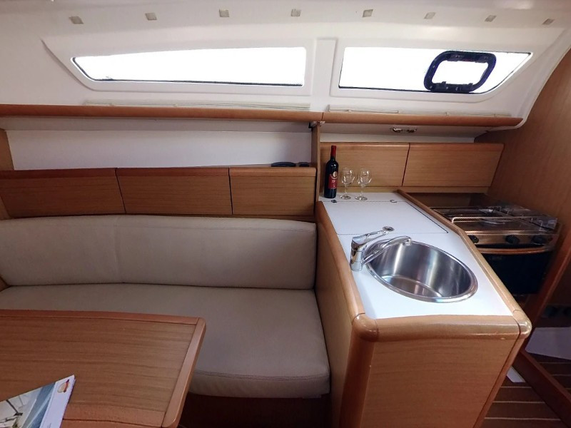 Yacht JEANNEAU - Sun Odyssey 30i "Espresso II"