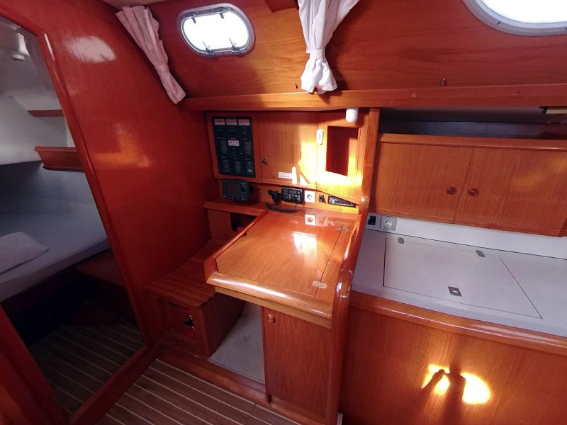 Yacht JEANNEAU - Sun Odyssey 42.2 "VERA I"