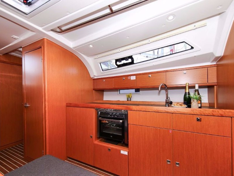 Yacht BAVARIA - Cruiser 41S "China Girl"