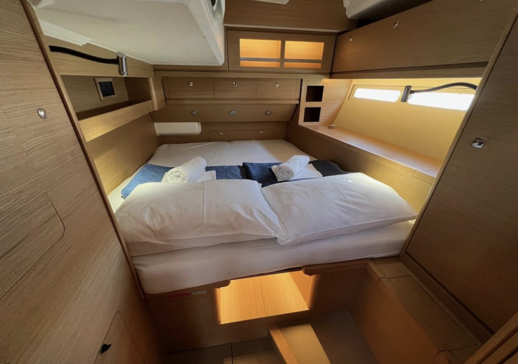 Yacht DUFOUR - 56 Exclusive "Alpina"