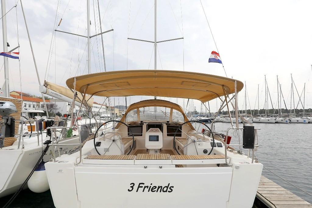 Yacht DUFOUR - 412 Grand Large "3 Friends"