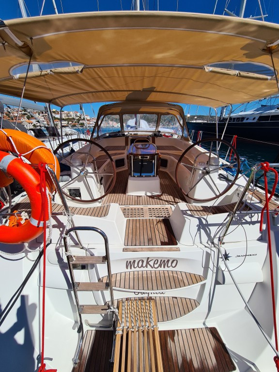 Yacht JEANNEAU - 53 "Makemo"