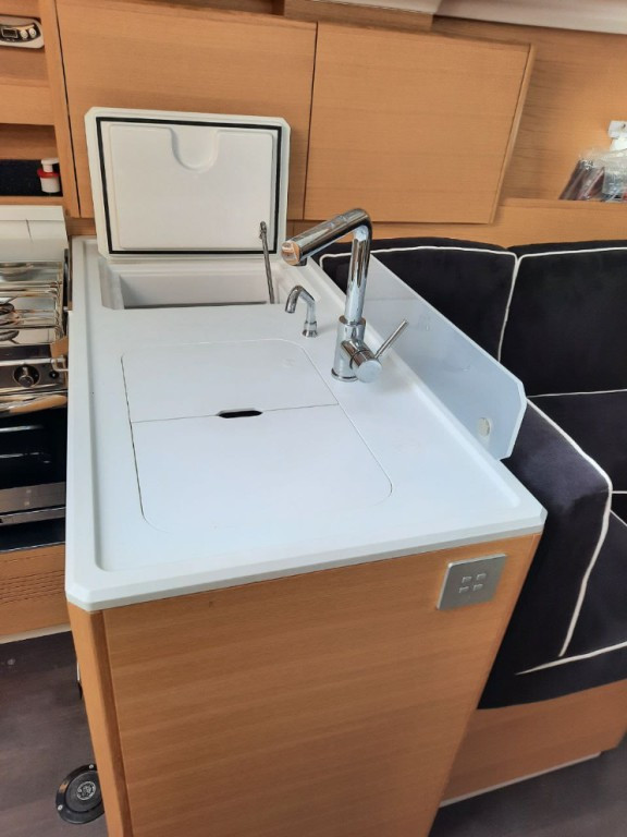 Yacht ELAN - E4 "Raptor"