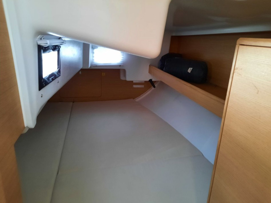 Yacht ELAN - E4 "Raptor"