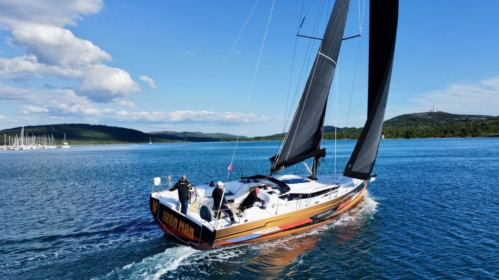 Yacht ELAN - E6 "Iron Man"