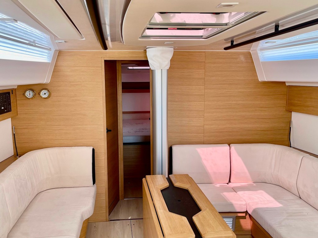 Yacht ELAN - E6 "Loki"