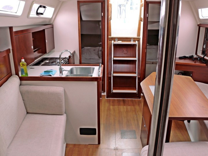 Yacht HANSE - 350 "Ivana"