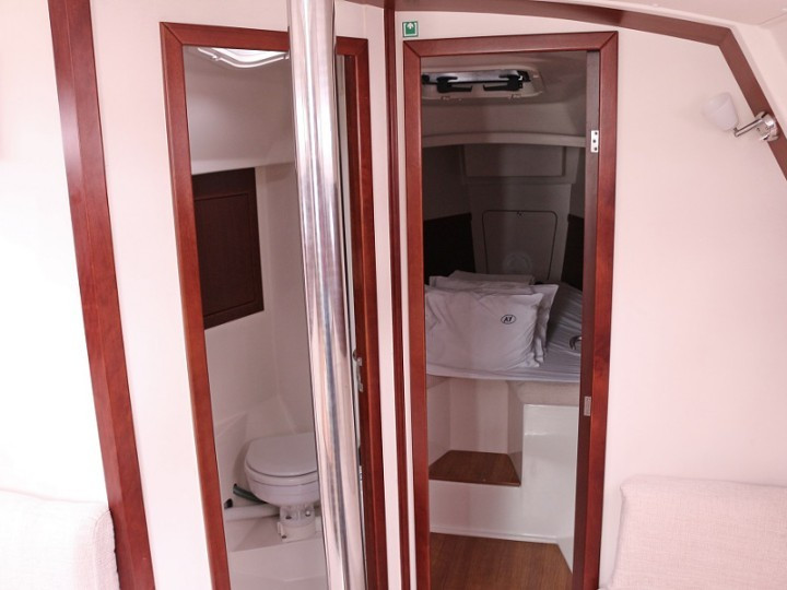 Yacht HANSE - 350 "Ivana"