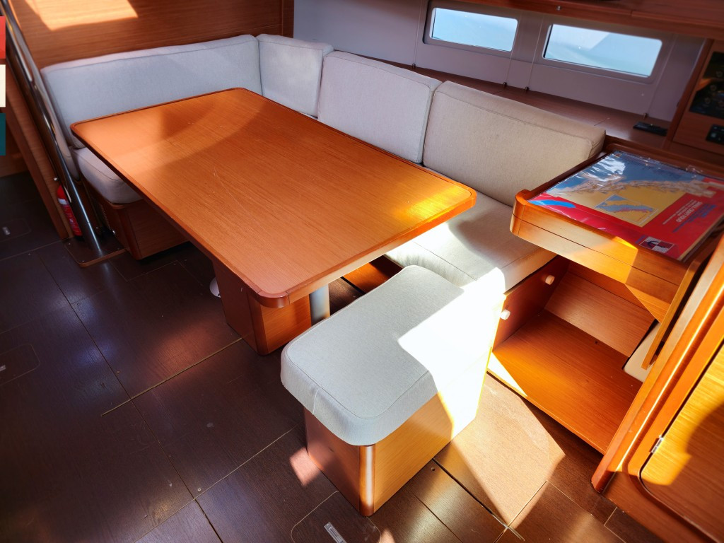 Yacht DUFOUR - 390 Grand Large "Nika"