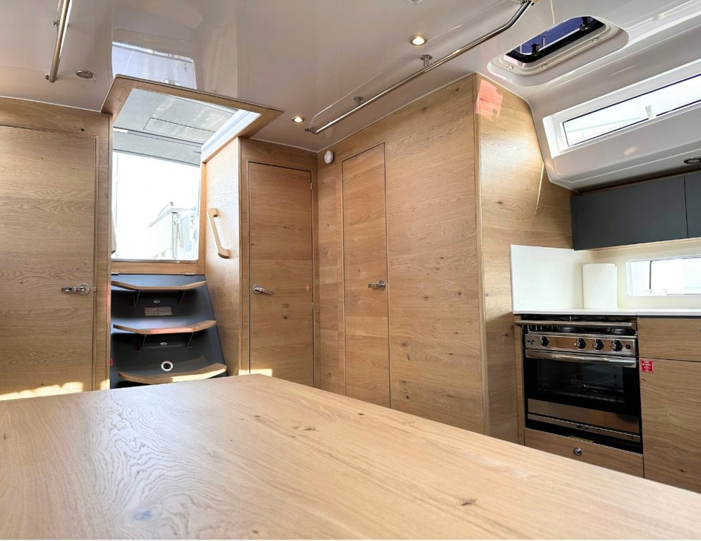 Yacht ELAN - Impression 43 "eMotion"