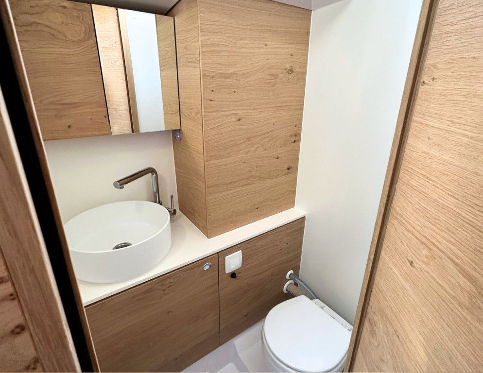 Yacht ELAN - Impression 43 "eMotion"