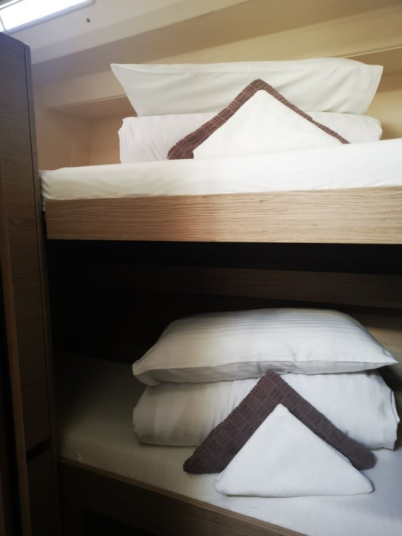 Yacht HANSE - 588 "Leah"