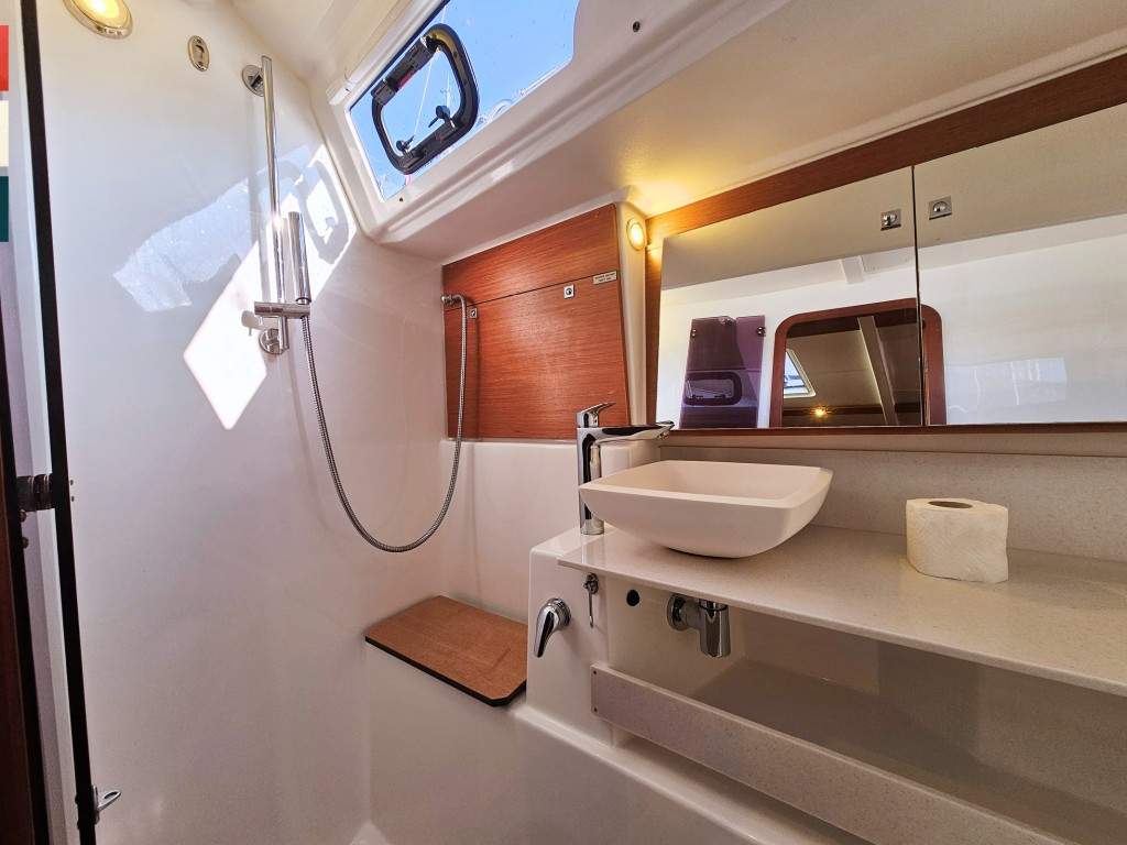 Yacht DUFOUR - 430 Grand Large "Amoroso"