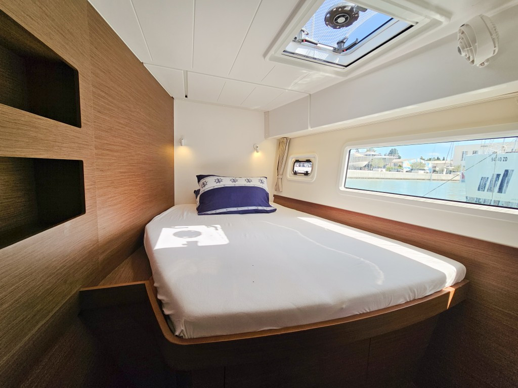 Yacht LAGOON - 42 "Nera"