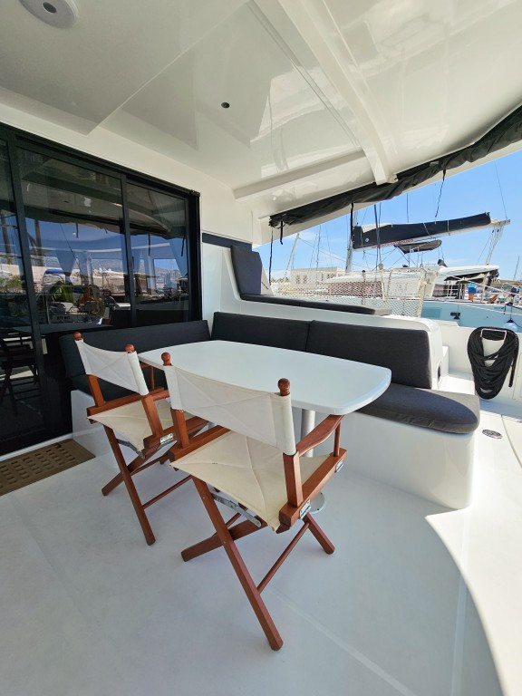 Yacht LAGOON - 42 "Nera"