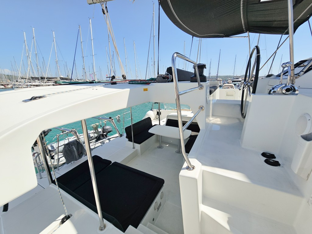 Yacht LAGOON - 450 F "Baros"