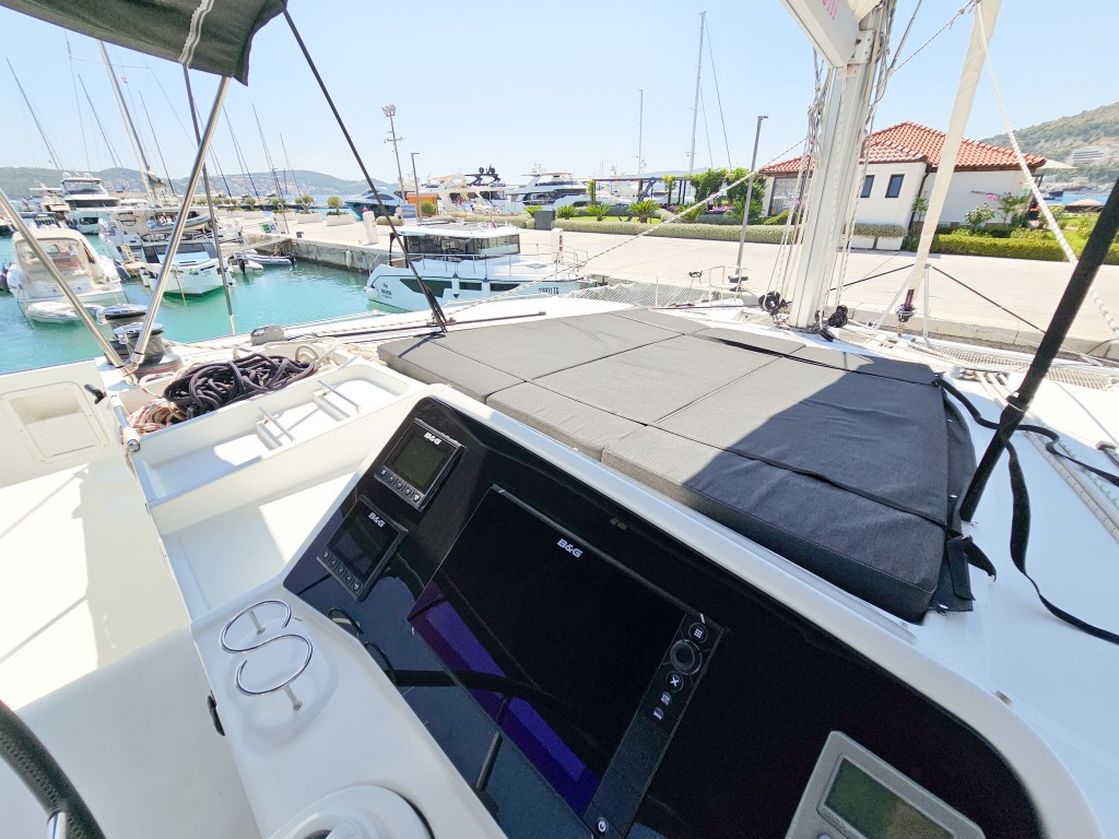 Yacht LAGOON - 450 F "Baros"