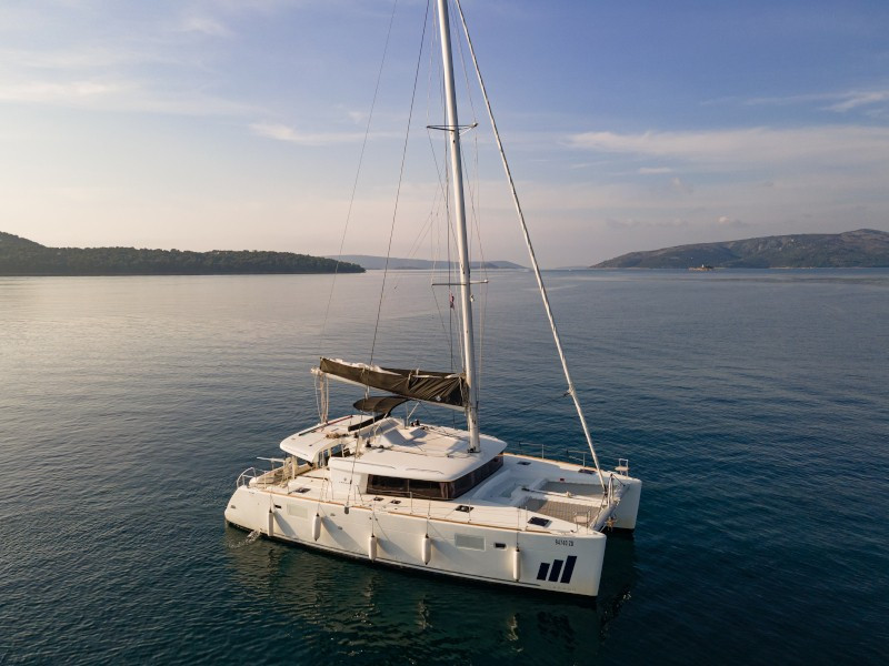 Yacht LAGOON - 450 F "Nada I"