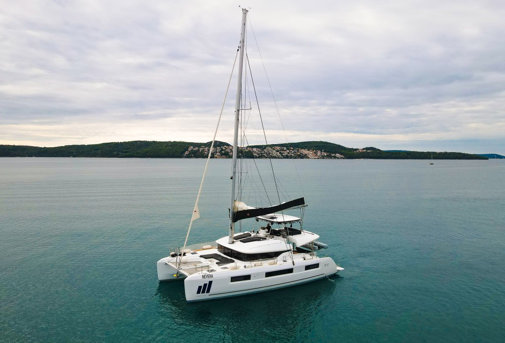 Yacht LAGOON - 51 "Nevera"