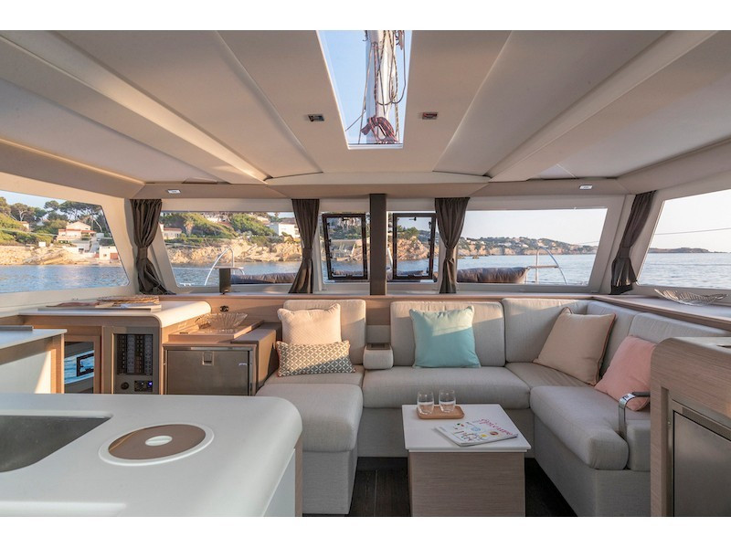 Yacht FOUNTAINE PAJOT - Isla 40 "Bonita"