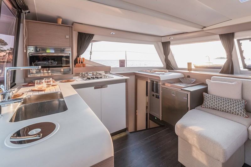 Yacht FOUNTAINE PAJOT - Isla 40 "Bonita"