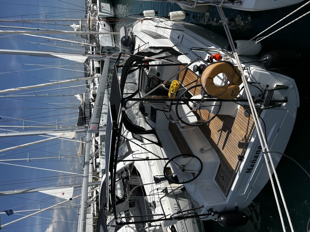 Yacht BENETEAU - Oceanis 30.1 "Mañana"