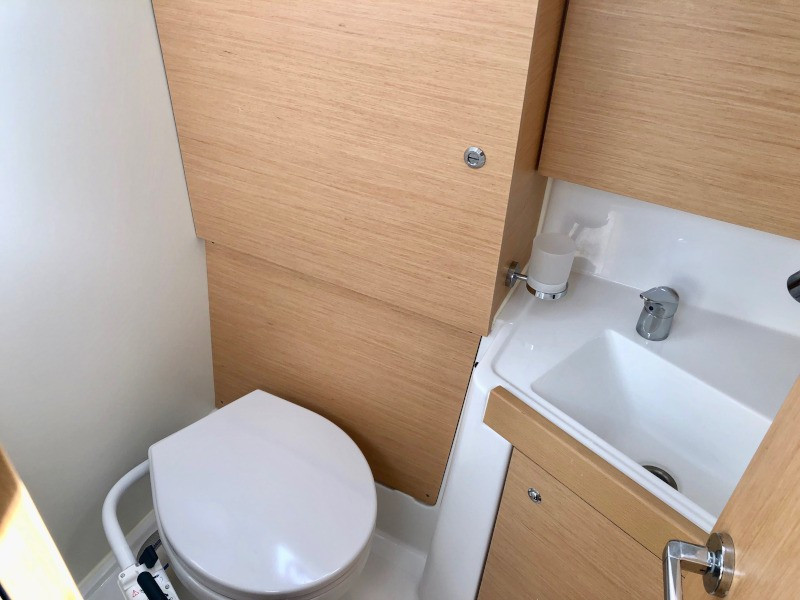 Yacht BENETEAU - Oceanis 38.1 "Foxy"