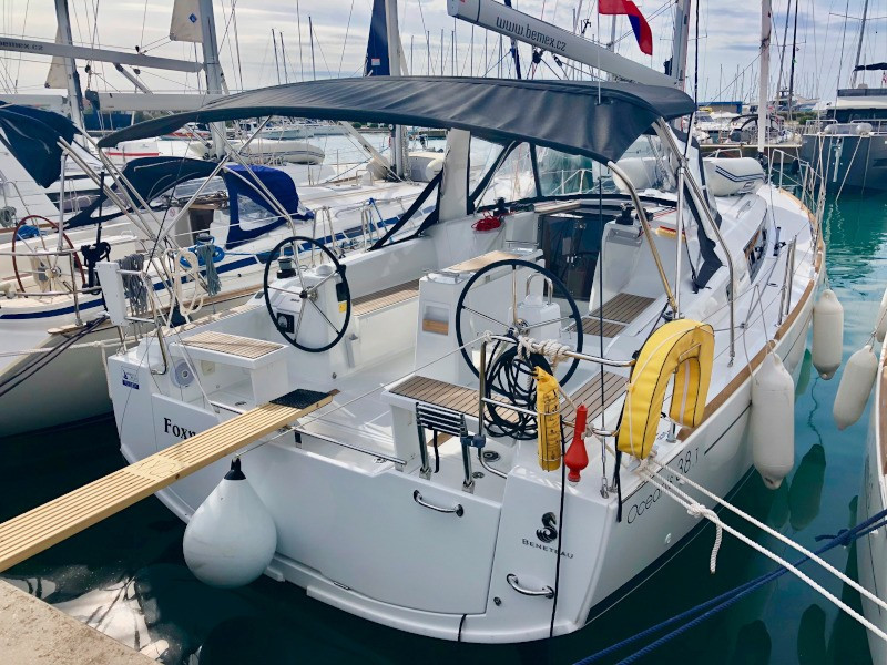 Yacht BENETEAU - Oceanis 38.1 "Foxy"