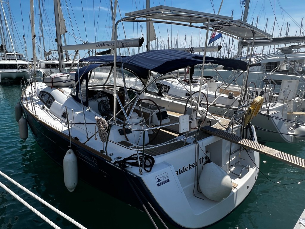 Yacht BENETEAU - Oceanis 43 "Valdeker II"
