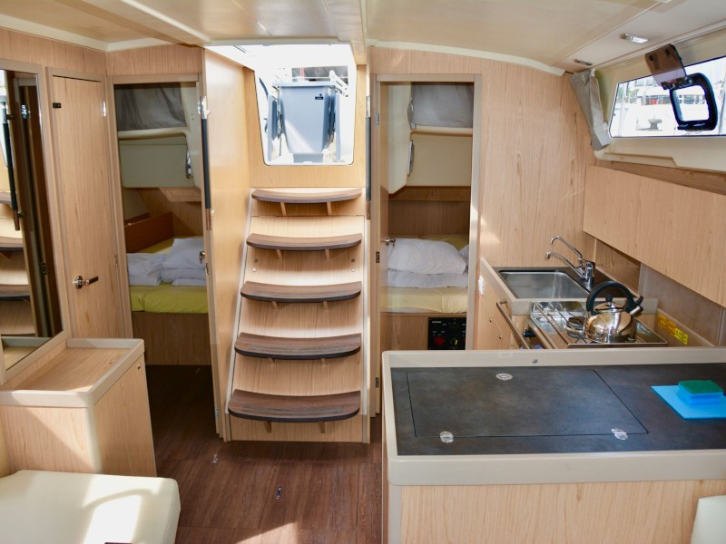 Yacht BENETEAU - Oceanis 41.1 "Honey"