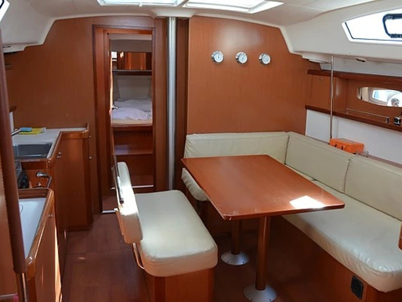 Yacht BENETEAU - Oceanis 43 "Blue Star II"