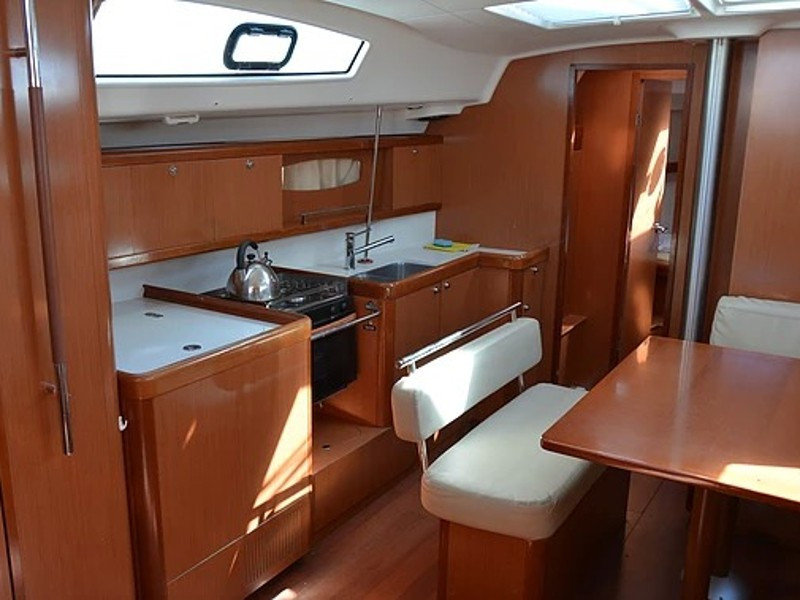 Yacht BENETEAU - Oceanis 43 "Blue Star II"
