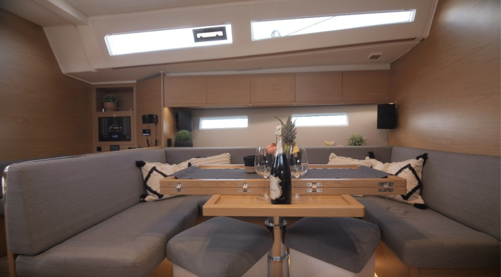 Yacht MORE - 55 "Nika"