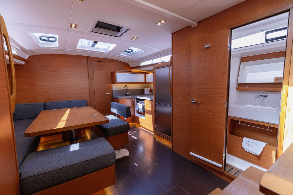 Yacht DUFOUR - 470 "Balu"