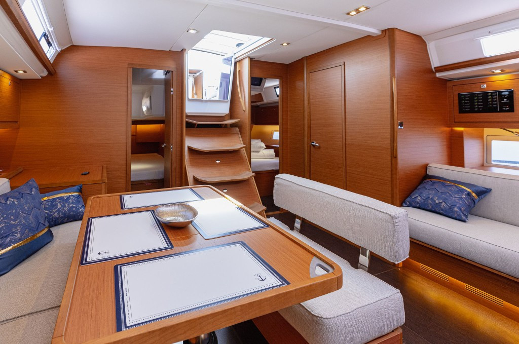 Yacht DUFOUR - 470 "Angelique"