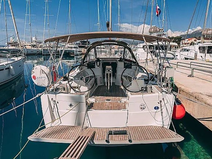Yacht JEANNEAU - Sun Odyssey 389 "Vacskamati"