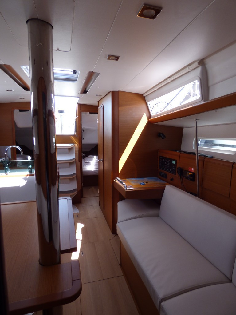 Yacht JEANNEAU - Sun Odyssey 389 "Vacskamati"